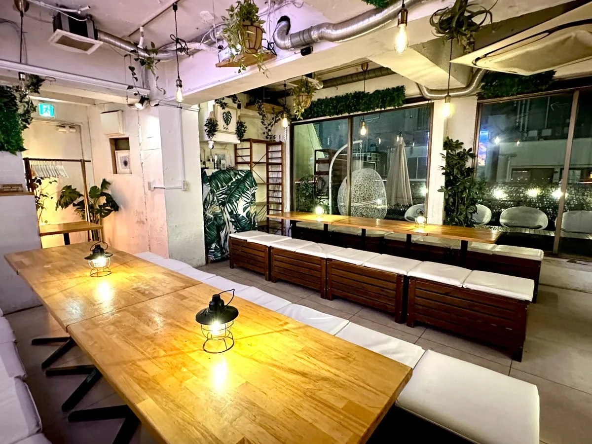 渋谷ガーデンルーム4F 店内の様子(夜)